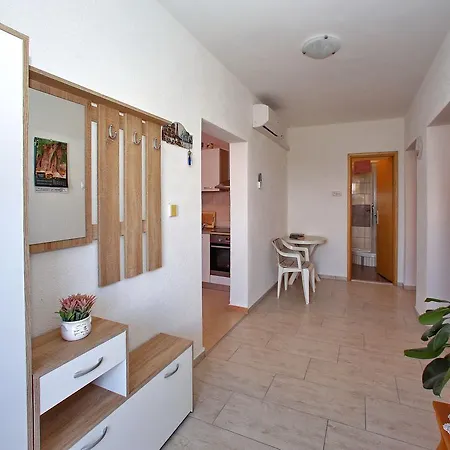 Appartement By The Sea Preko, Ugljan - 11914 Preko